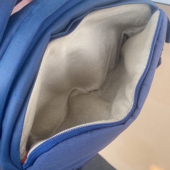 Incase Backpack (Color: Blue) - Picture 6 of 9